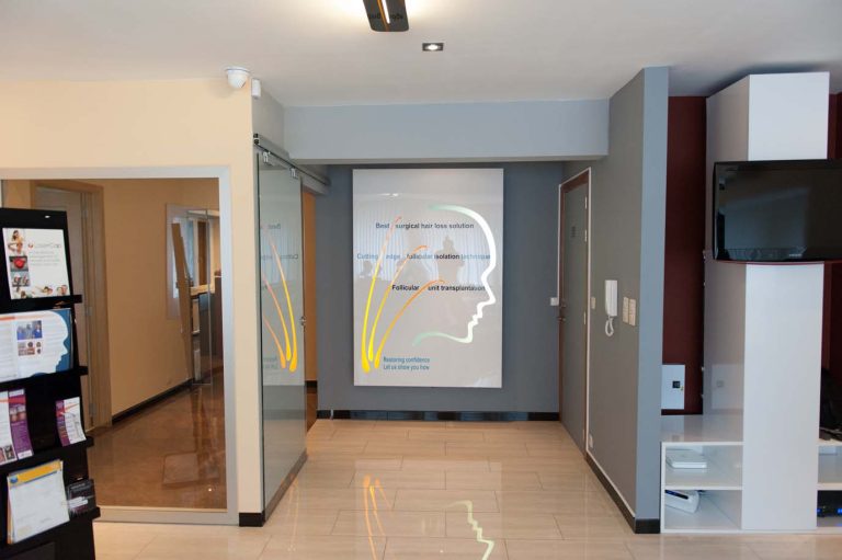 Clinique de greffe de cheveux à Bruxelles ou le Dr Patrick Mwamba exerce.