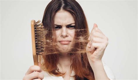 تساقط الشعر : هل يمكن للشعر المتساقط أن ينمو من جديد ؟
